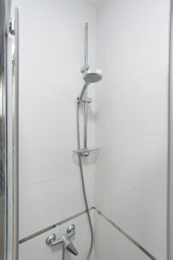 LU&CIA Malagueta 9 Apartment Malaga Bagian luar foto
